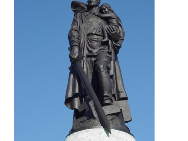 Памятник Неизвестному солдату в Берлине (Германия)  