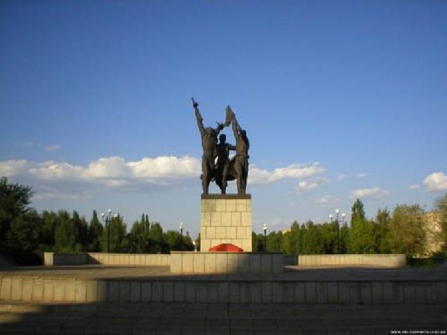 г.Мелеуз ул.Ленина памятник Неизвестному солдату  