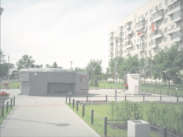 г. Колпино, ул. Оборонная, возле д. 2, «Аллея Славы»                 В 2010 году к 65-летию Великой Победы был создан мемориальный комплекс 